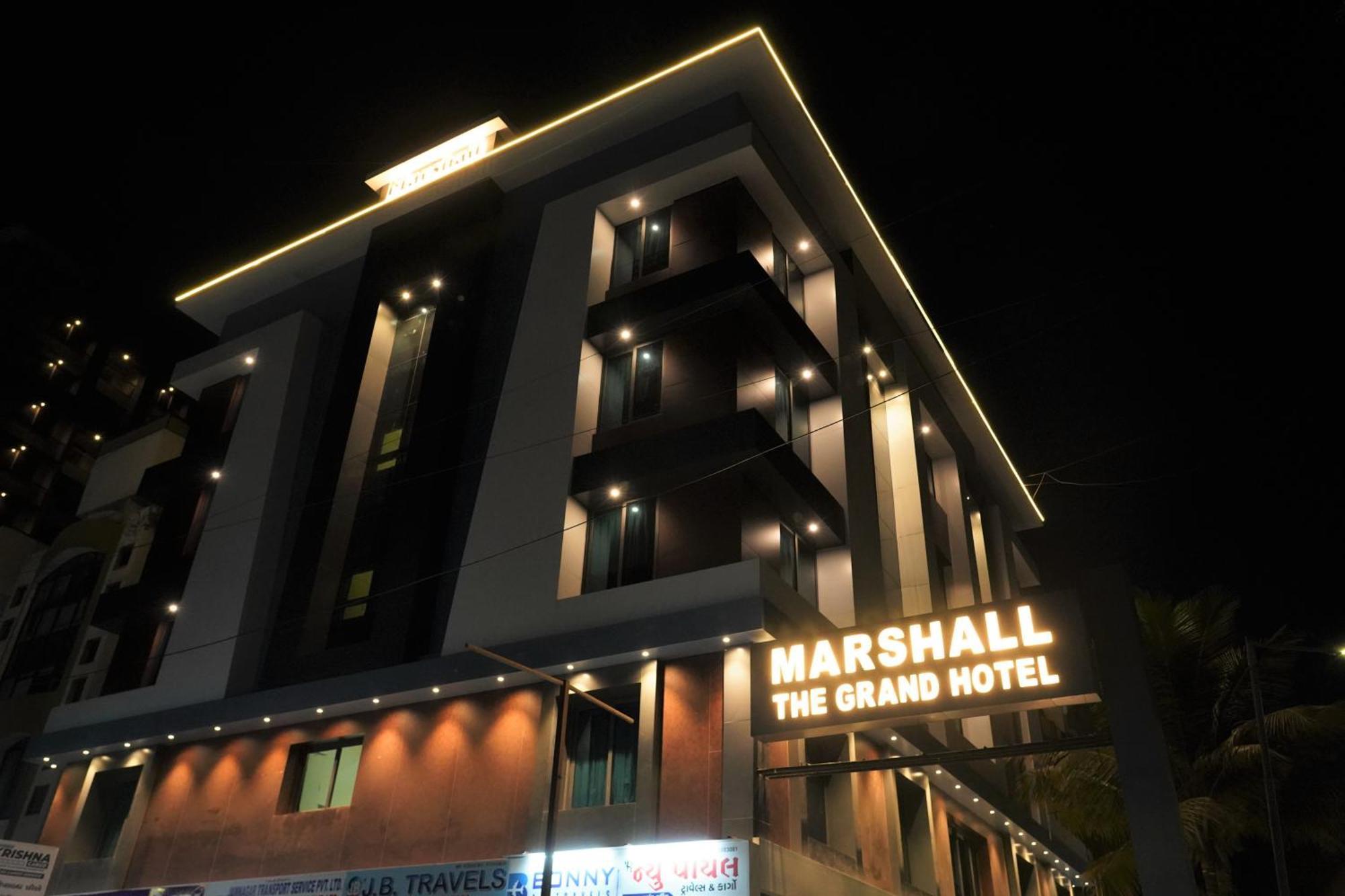 Marshall The Grand Hotel อาเมดาบัด ภายนอก รูปภาพ